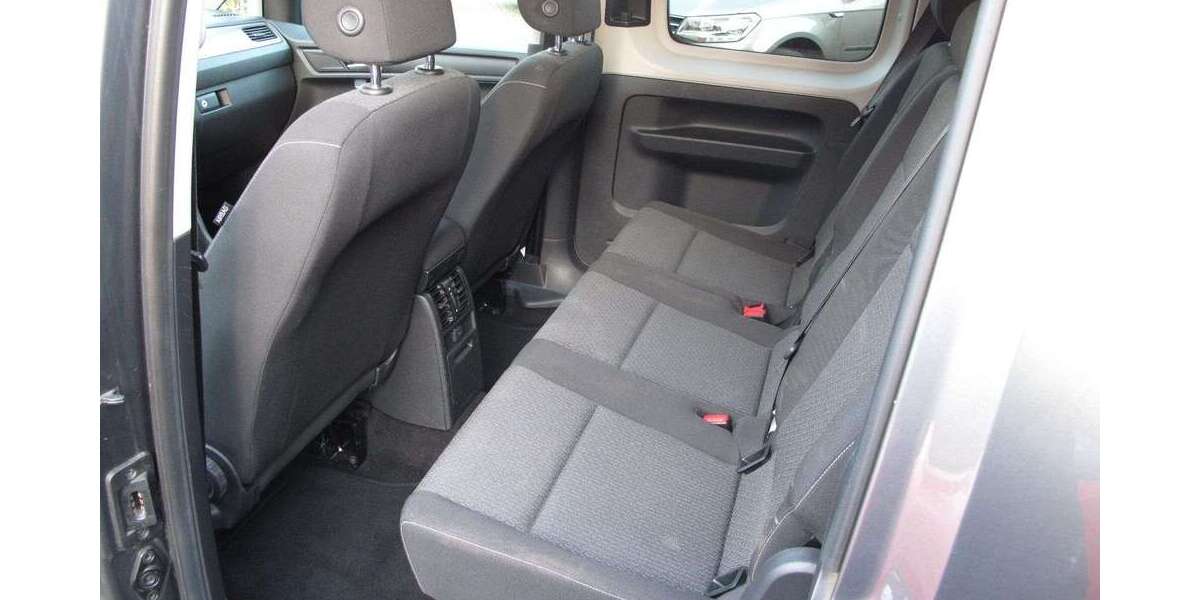 VW Caddy Maxi 1,4 TGI CNG DSG NAV AHK ALU KAM 1HD 106.010 km 18.387 &euro; Bergneustadt 51702