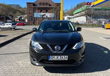 Nissan Qashqai 217.500 km 8.900 &euro; Gummersbach 51645