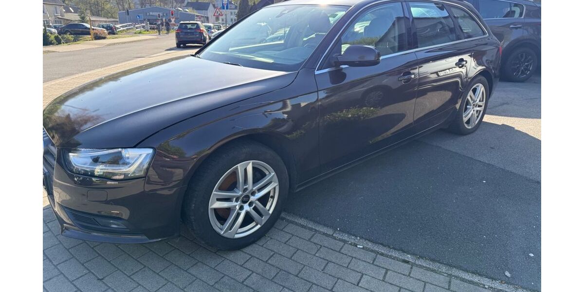 Audi A4 157.550 km 7.900 &euro; Lüdenscheid 58515