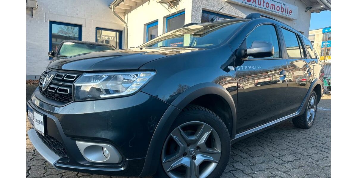 Dacia Logan 116.000 km 7.749 &euro; Gummersbach (Zwischen Toom Markt und ATU) 51645