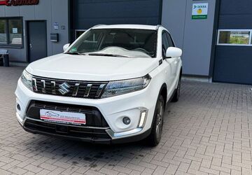 Suzuki Vitara 60.000 km 16.590 &euro; Finnentrop 57413