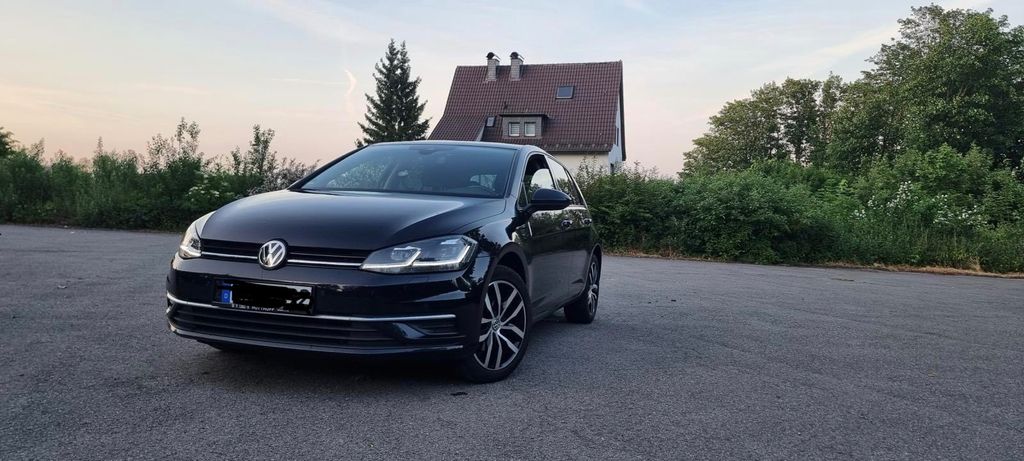 VW Golf 221.000 km 10.000 &euro; Lüdenscheid 58506