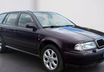 Skoda Octavia 269.889 km 899 &euro; Olpe 57462