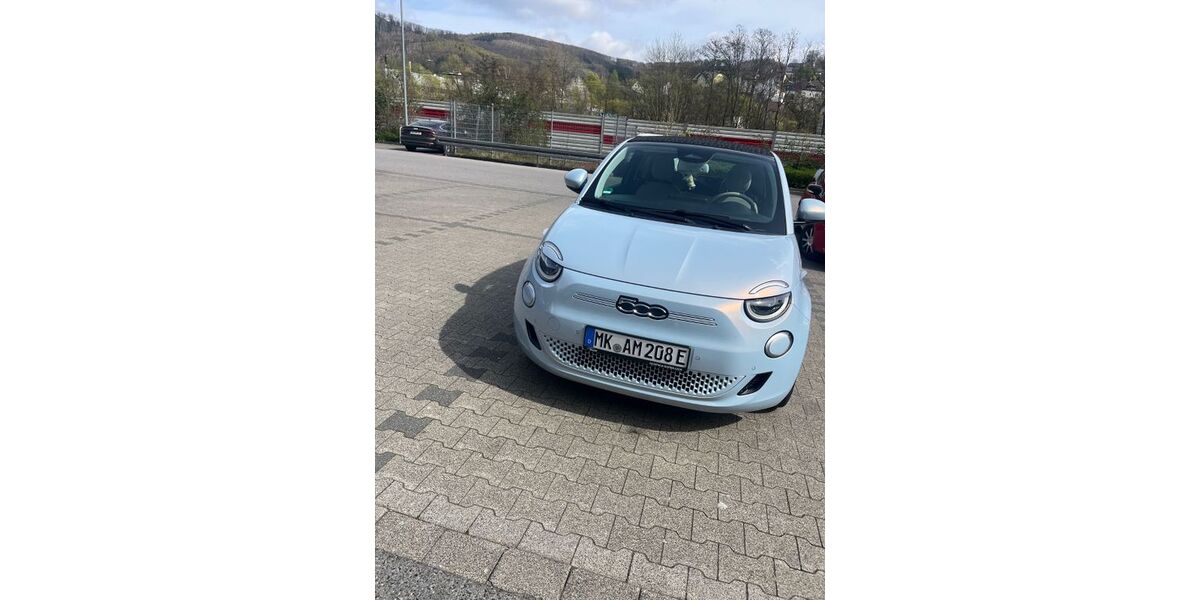 Fiat 500e 30.100 km 21.200 &euro; Altena 58762