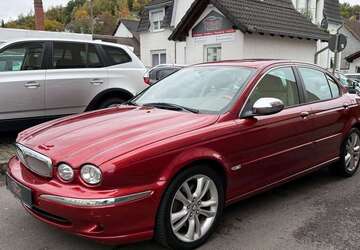 Jaguar X-Type 199.506 km 5.990 &euro; Gummersbach 51645