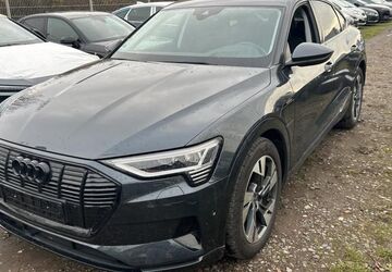 Audi e-tron 32.983 km 30.340 &euro; Hagen 58091