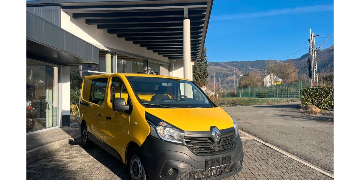 Renault Trafic 63.500 km 9.450 &euro; Finnentrop 57413
