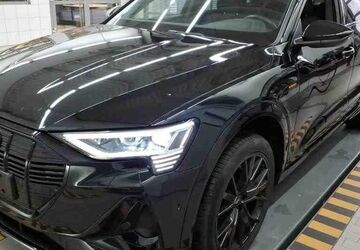 Audi e-tron 41.995 km 38.960 &euro; Hagen 58091