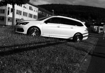 Peugeot 308 135.000 km 14.000 &euro; Schwelm 58332