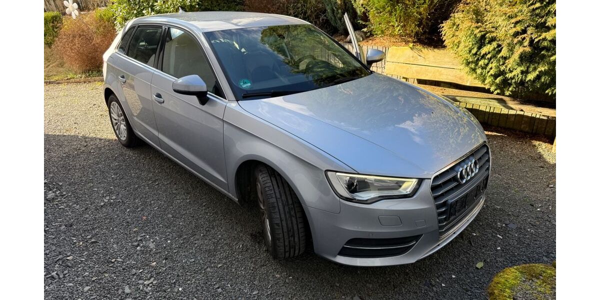 Audi A3 92.000 km 12.999 &euro; Attendorn 57439