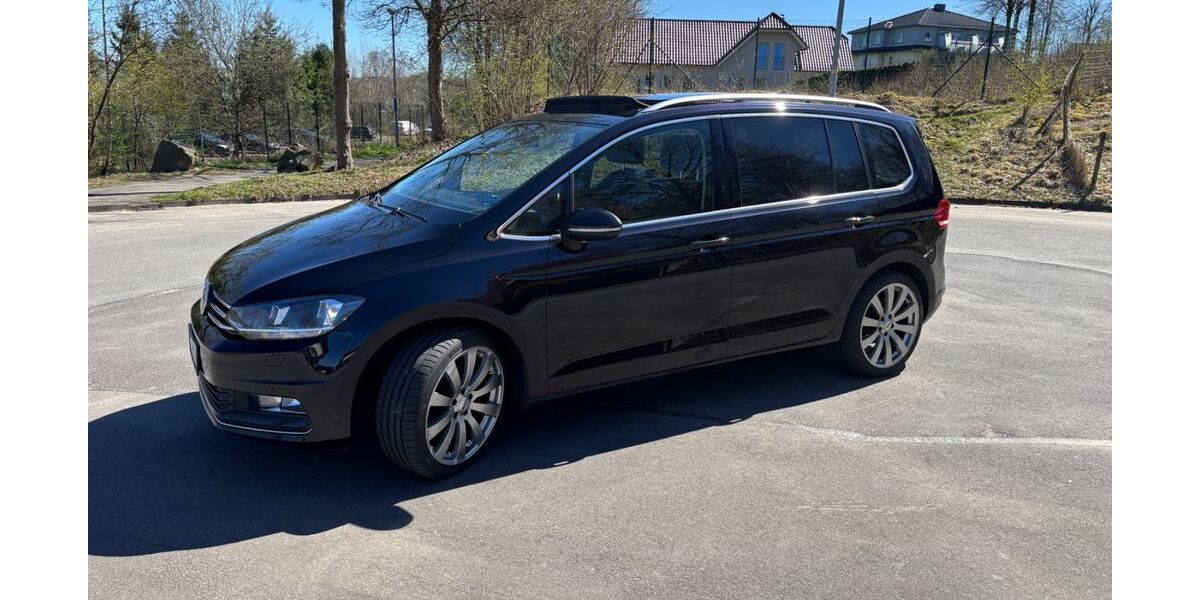 VW Touran 126.000 km 15.990 &euro; Drolshagen 58489