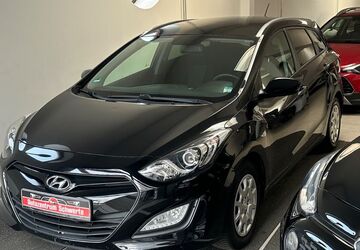 Hyundai i30 126.000 km 5.499 &euro; Schwerte 58239