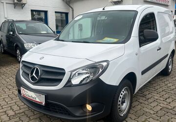 Mercedes-Benz Citan 127.000 km 9.449 &euro; Gummersbach (Zwischen Toom Markt und ATU) 51645