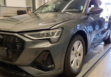 Audi e-tron 47.523 km 41.575 &euro; Hagen 58091