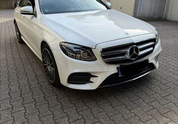 Mercedes-Benz E 220 94.000 km 28.600 &euro; Hagen 58097