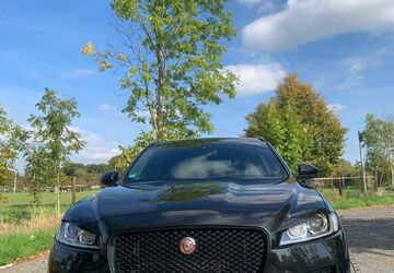 Jaguar F-Pace 78.000 km 27.900 &euro; Hagen 58088