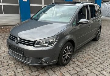 VW Touran 158.000 km 2.999 &euro; Gummersbach 51645