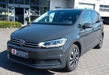 VW Touran 143.438 km 19.997 &euro; Wipperfürth 51688