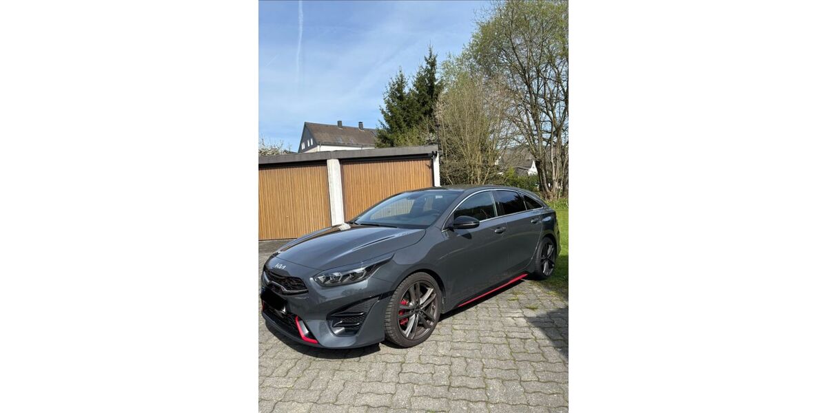 Kia pro ceed / ProCeed 64.000 km 23.000 &euro; Bergneustadt 51702