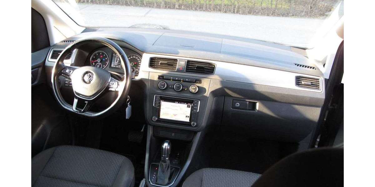 VW Caddy Maxi 1,4 TGI CNG DSG NAV AHK ALU KAM 1HD 106.010 km 18.387 &euro; Bergneustadt 51702