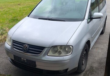 VW Touran 289.000 km 1.800 &euro; Halver 58553