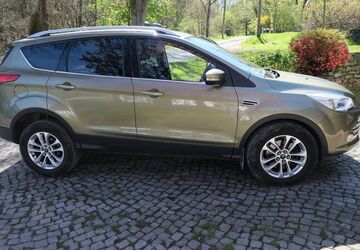 Ford Kuga 195.000 km 6.400 &euro; Lindlar 51789