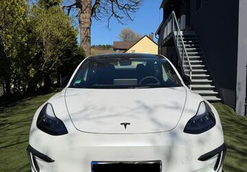 Tesla Model 3 39.300 km 28.500 &euro; Lüdenscheid 58511