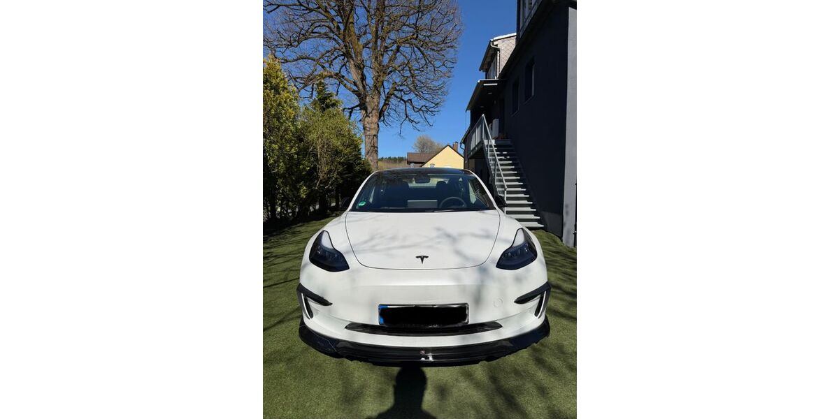 Tesla Model 3 39.300 km 28.500 &euro; Lüdenscheid 58511