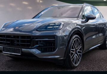 Porsche Cayenne 17.669 km 127.480 &euro; Menden 58706