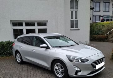 Ford Focus 75.500 km 11.999 &euro; Pernze 51702