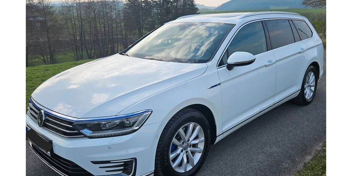 VW Passat Variant 134.000 km 17.800 &euro; Finnentrop 57413