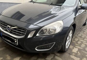 Volvo V60 218.000 km 8.900 &euro; Drolshagen 57489