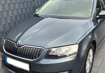 Skoda Octavia 128.000 km 11.950 &euro; Menden 58708