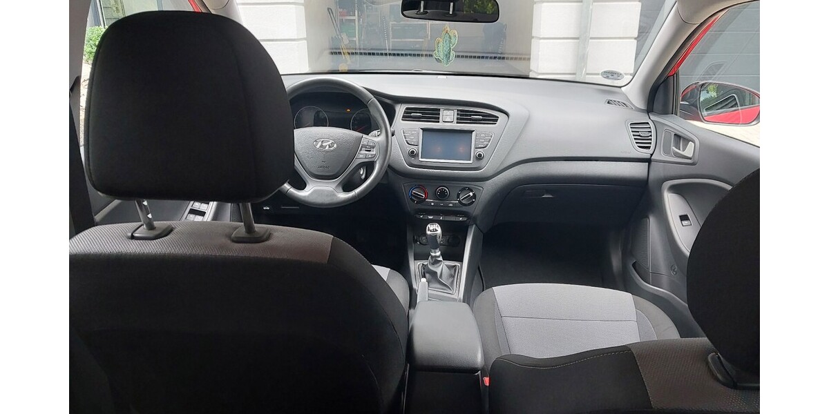 Hyundai i20 36.000 km 13.000 &euro; Gummersbach 51643