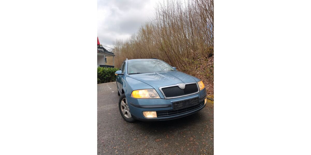 Skoda Octavia 263.000 km 2.599 &euro; Reichshof 51580