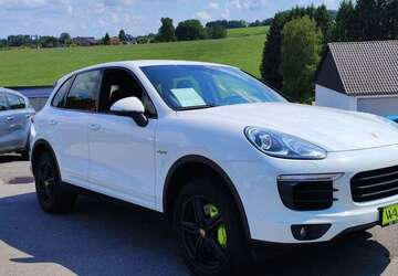 Porsche Cayenne 164.828 km 27.995 &euro; Halver 58553