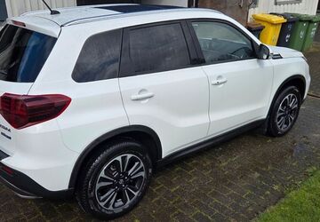 Suzuki Vitara 17.300 km 20.200 &euro; Finnentrop 57413