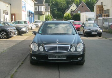 Mercedes-Benz E 220 CDI 288.000 km 1.999 &euro; Bergneustadt 51702