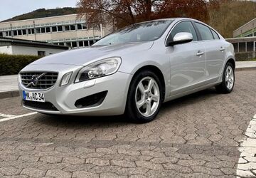 Volvo S60 140.000 km 9.900 &euro; Plettenberg 58840