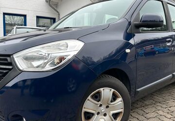 Dacia Lodgy 110.000 km 7.749 &euro; Gummersbach (Zwischen Toom Markt und ATU) 51645