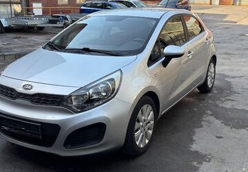 Kia Rio 78.000 km 4.950 &euro; Iserlohn 58640