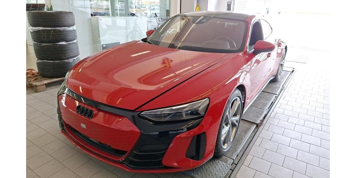 Audi e-tron GT 47.059 km 49.885 &euro; Hagen 58091