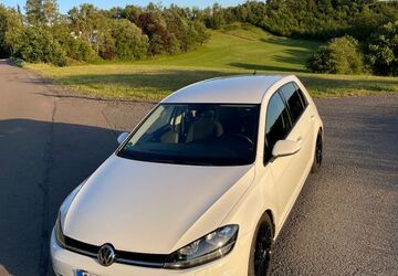 VW Golf 95.000 km 12.499 &euro; Drolshagen 57489