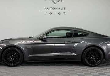 Ford Mustang 87.600 km 38.900 &euro; Radevormwald 42477