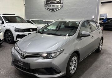 Toyota Auris 74.800 km 9.800 &euro; Iserlohn 58638
