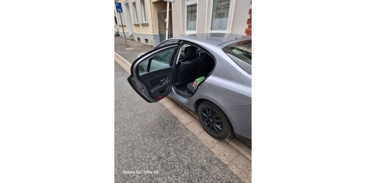 Renault Laguna 141.000 km 3.099 &euro; Lüdenscheid 58513