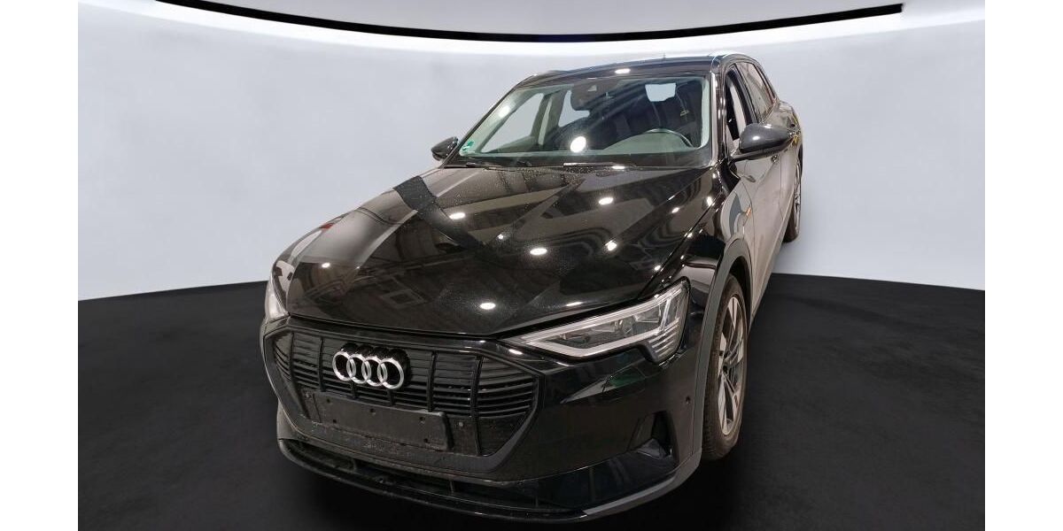 Audi e-tron 49.999 km 25.839 &euro; Hagen 58091