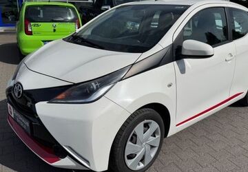 Toyota Aygo (X) 111.705 km 6.900 &euro; Wipperfürth 51688