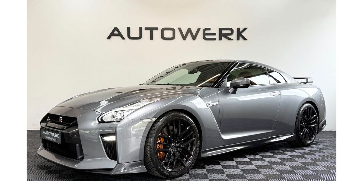 Nissan GT-R 33.981 km 117.999 &euro; Hückeswagen 42499