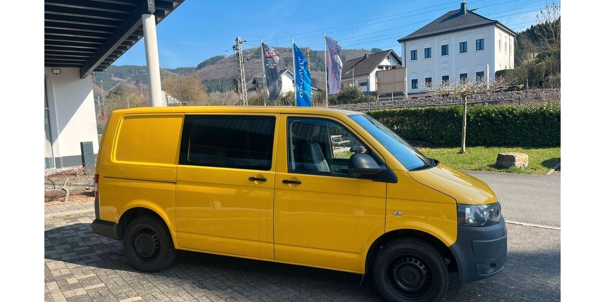 VW T5 Transporter 113.000 km 9.900 &euro; Finnentrop 57413